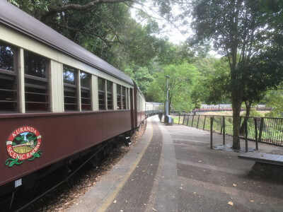 キュランダ鉄道の電車