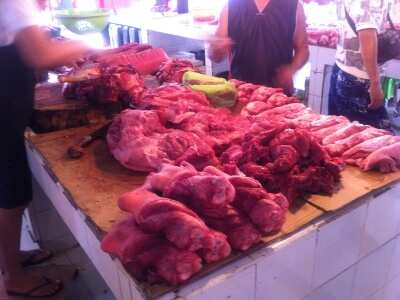 ボラカイ島の市場