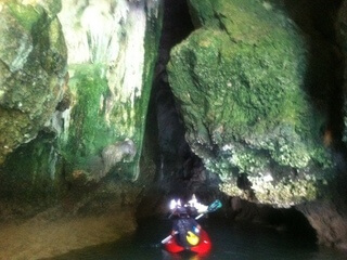ホン島の洞窟