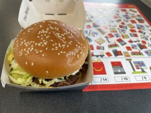 タウポ湖のマクドナルド