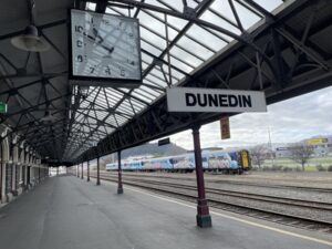 ダニーデン駅舎